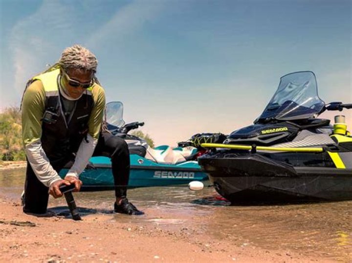 Can a pontoon pull a skier?