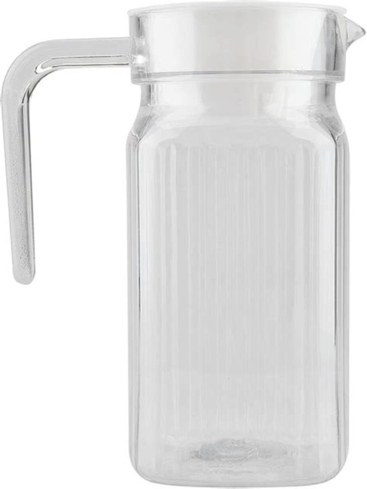 Can you store water in milk jugs?