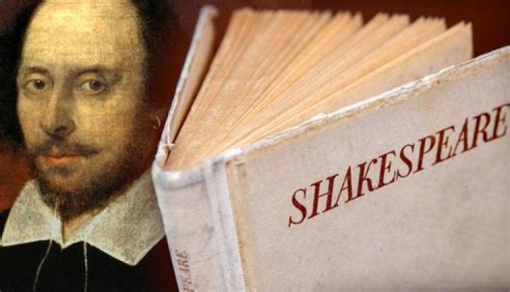 Did Shakespeare make spelling mistakes?