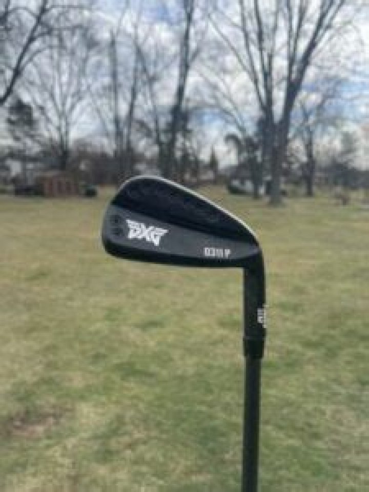 Do any pros use PXG?