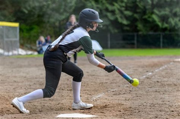 Does a missed bunt a strike?