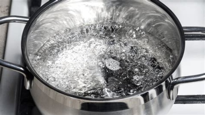 Does boiling water remove sulfur?