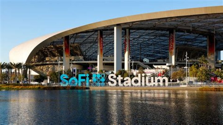 Does SoFi Stadium have a dome?