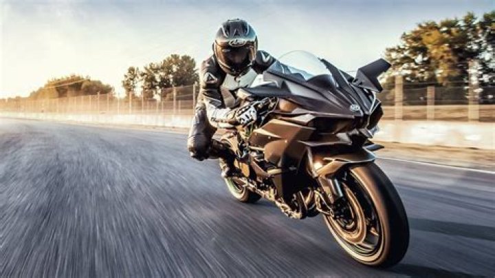 How fast is a 350 banshee?