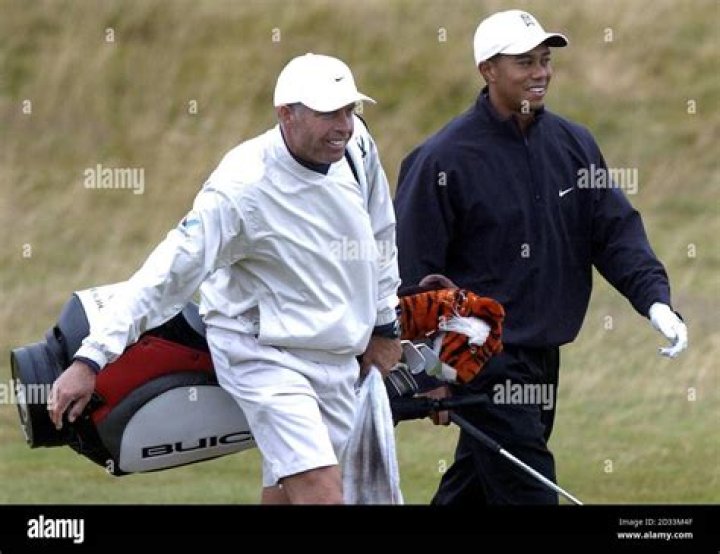 Is Steve Williams still a caddie?