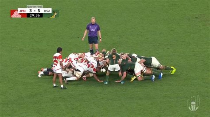 Is there a scrum in rugby league?