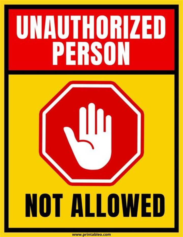 What are you not allowed to do in handball?