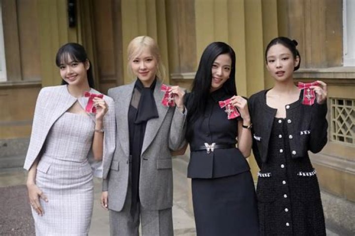 Who is beautiful in BLACKPINK?