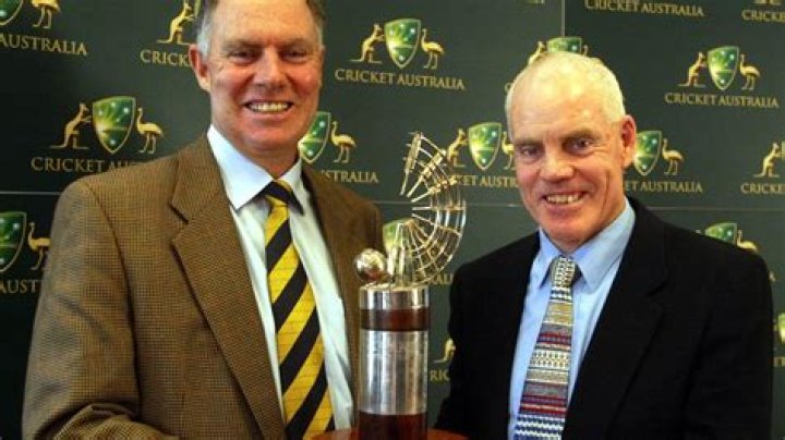 Who was the captain when Trevor Chappell bowled underarm?